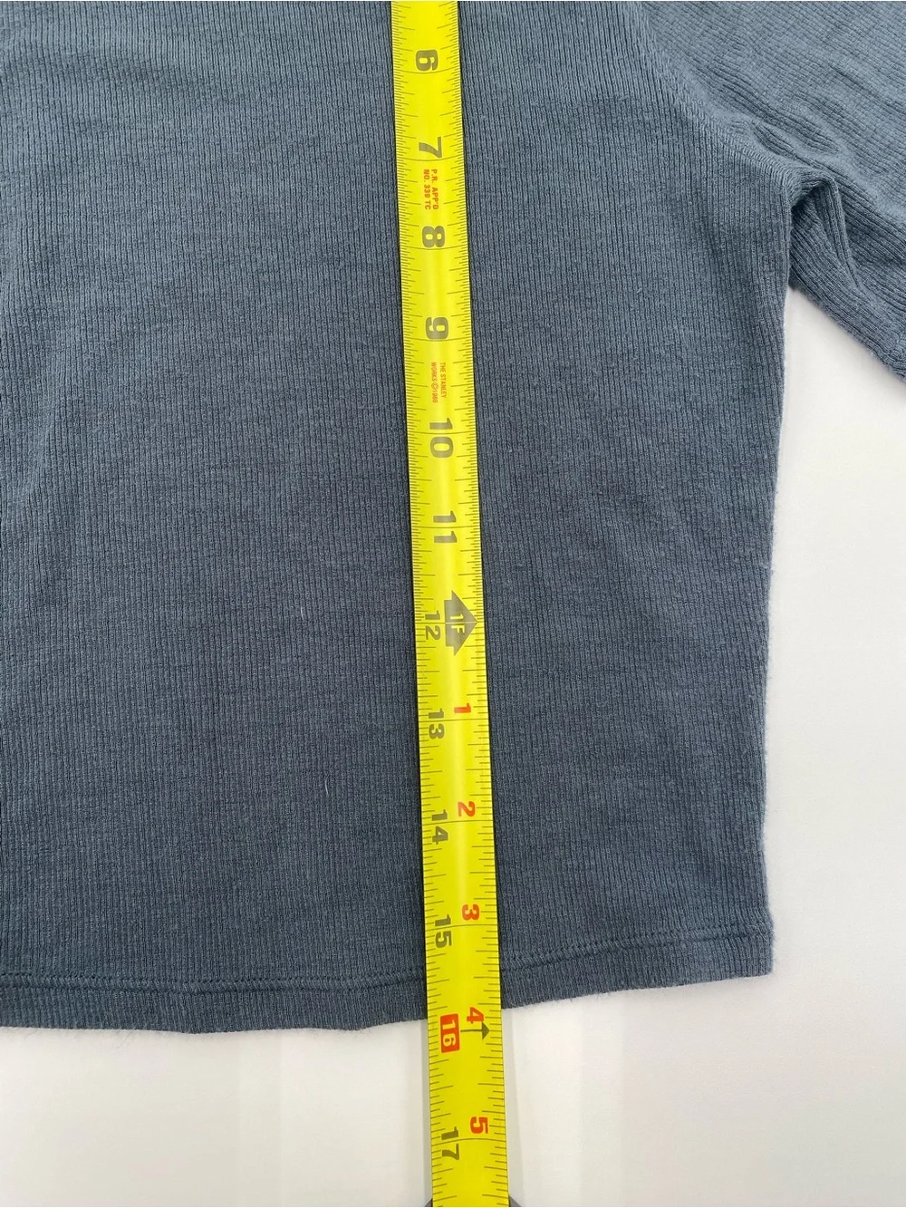 lululemon Hold Tight Crop T Size 6